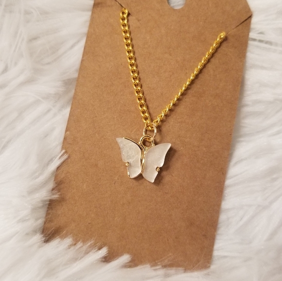 Butterfly Necklace 18inches Gold Plated Link Chain - Picture 5 of 11